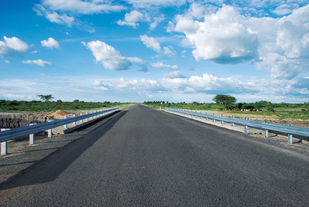 坦桑尼亚曼辛公路.jpg